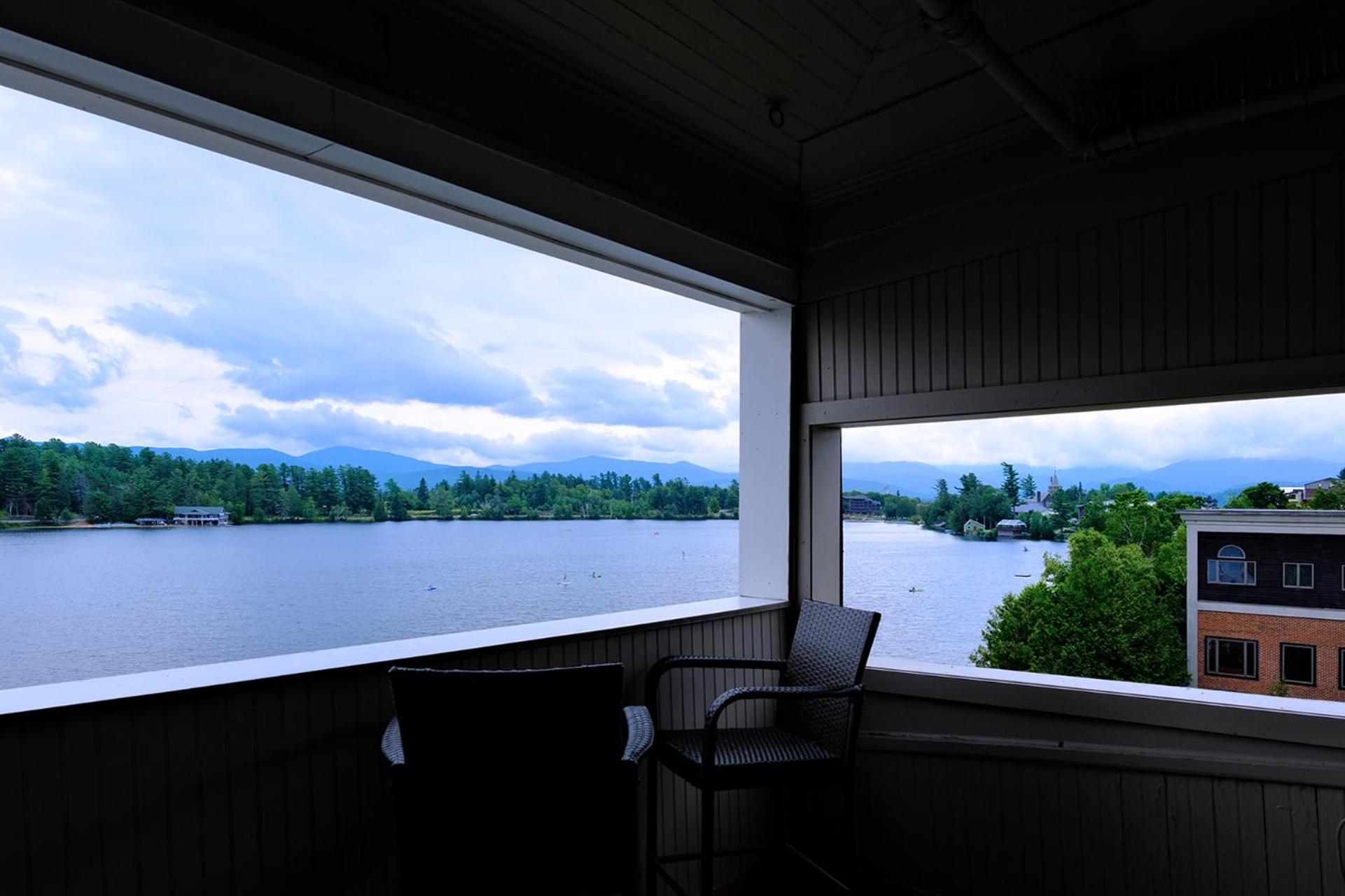The Haus On Mirror Lake Lake Placid Chambre photo