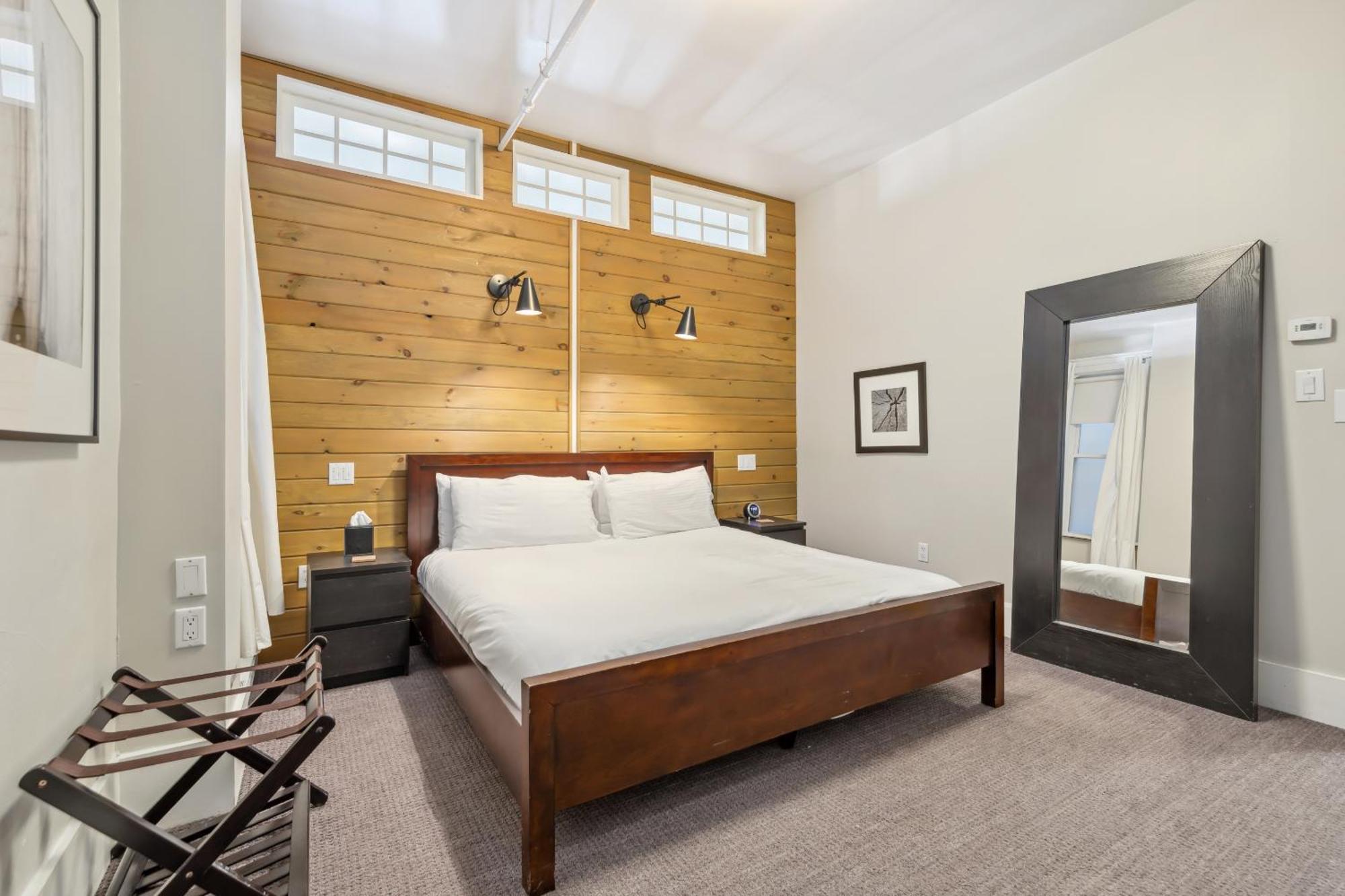 The Haus On Mirror Lake Lake Placid Chambre photo