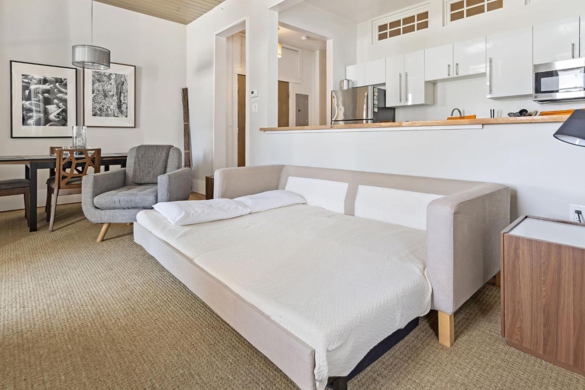 The Haus On Mirror Lake Lake Placid Chambre photo
